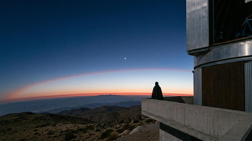 A ridge observatory at first light